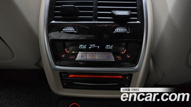 BMW X7 (G07) xDrive 40i Design Pure Excellence 6인승, 2022 18