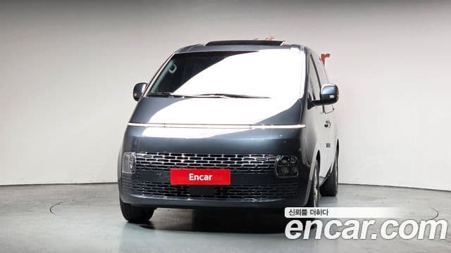 Hyundai Staria Modern, 2025 3