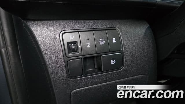 Hyundai Staria Modern, 2025 16