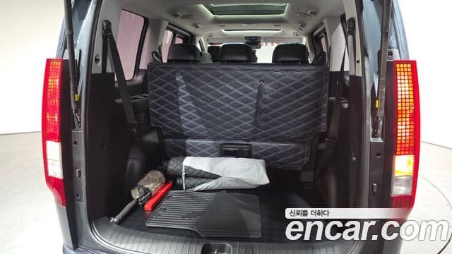 Hyundai Staria Modern, 2025 20