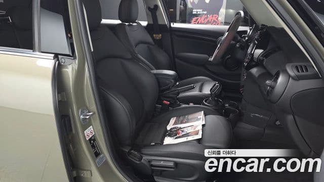 Mini Cooper 3세대, 2020 10