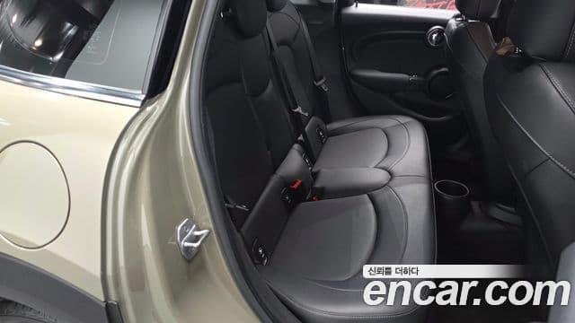 Mini Cooper 3세대, 2020 11