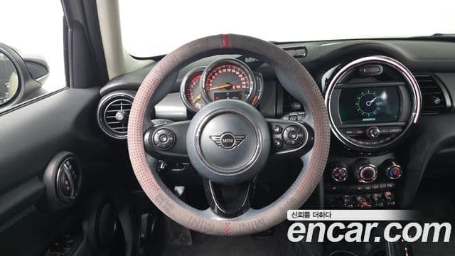 Mini Cooper 3세대, 2020 13