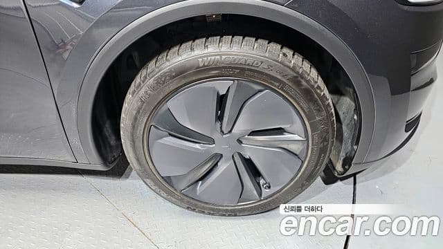 Tesla модель Y, 2025 все фото