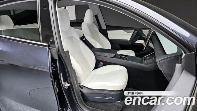 Tesla модель Y, 2025 12