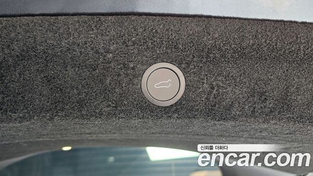 Tesla модель Y, 2025 20