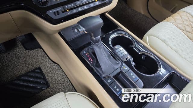 Kia The / новый New Carnival Prestige High Roof, 2019 9