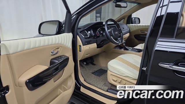 Kia The / новый New Carnival Prestige High Roof, 2019 10