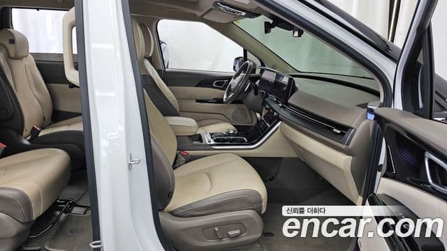 Kia Carnival 4세대 Signature, 2021 11