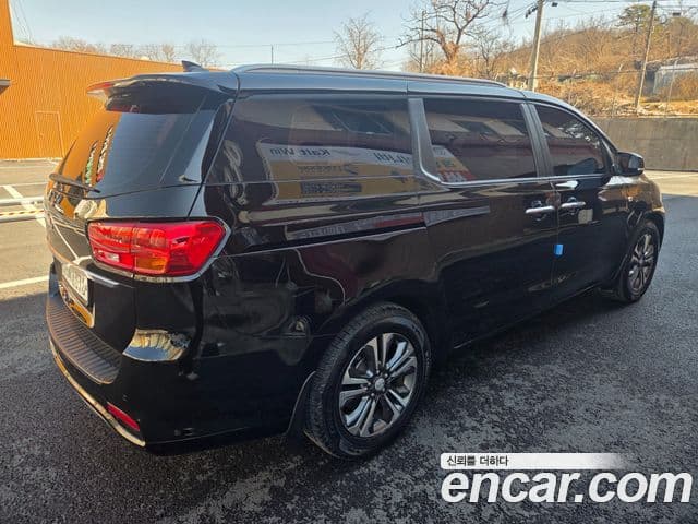 Kia The / новый New Carnival Luxury, 2019 все фото