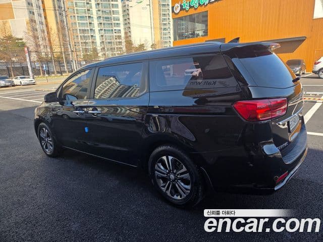 Kia The / новый New Carnival Luxury, 2019 6