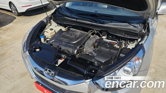 Hyundai Tucson ix Deluxe, 2011 6