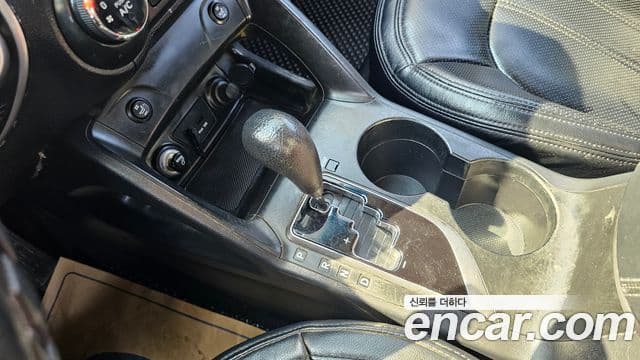 Hyundai Tucson ix Deluxe, 2011 9