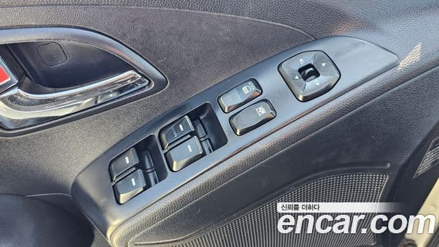 Hyundai Tucson ix Deluxe, 2011 13