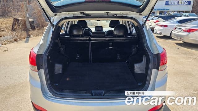 Hyundai Tucson ix Deluxe, 2011 20