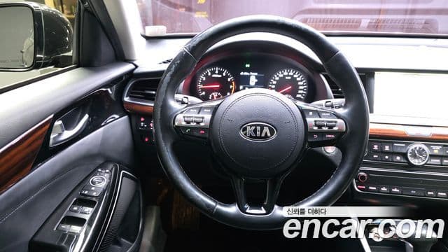 Kia All New K7 Prestige, 2016 13