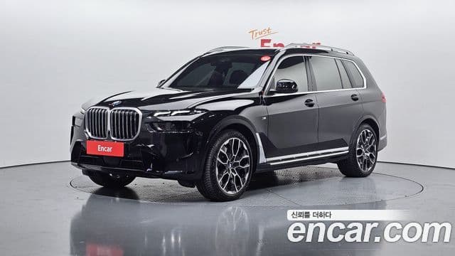 BMW X7 (G07) xDrive 40i M Sport 6인승, 2025 1