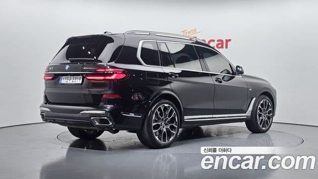 BMW X7 (G07) xDrive 40i M Sport 6인승, 2025 2