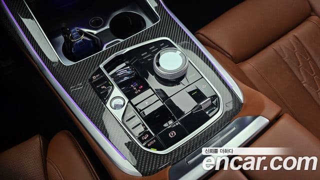 BMW X7 (G07) xDrive 40i M Sport 6인승, 2025 9