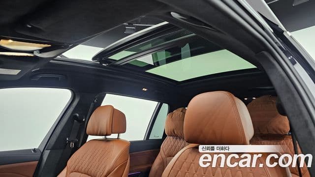 BMW X7 (G07) xDrive 40i M Sport 6인승, 2025 18