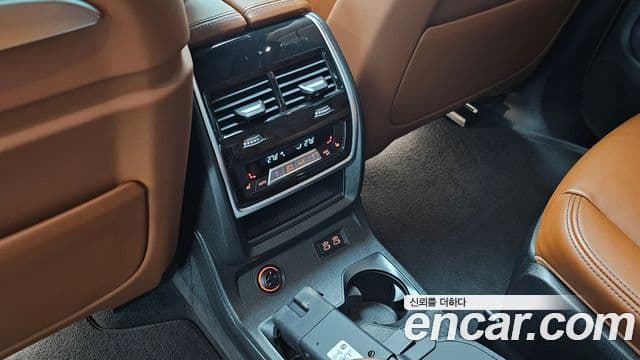 BMW X7 (G07) xDrive 40i M Sport 6인승, 2025 19