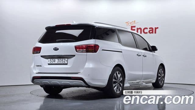 Kia All New Carnival Luxury, 2015 2