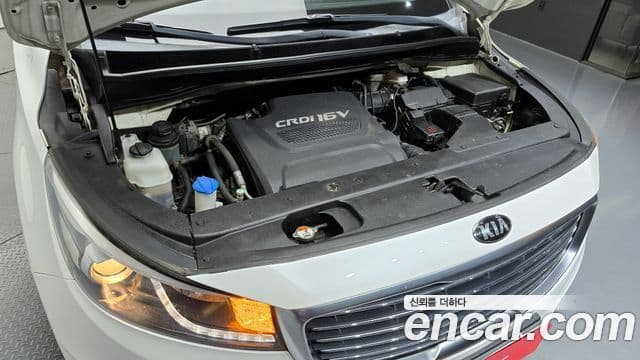 Kia All New Carnival Luxury, 2015 6