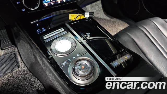 Genesis electrified G80 (RG3) e-AWD, 2022 9