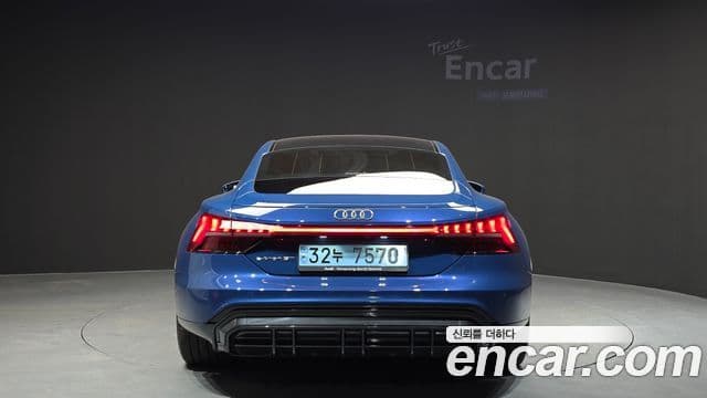Audi e-Tron GT GT Quattro, 2022 4