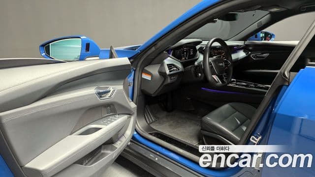 Audi e-Tron GT GT Quattro, 2022 10