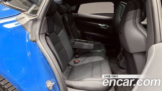 Audi e-Tron GT GT Quattro, 2022 12