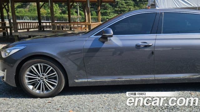 Genesis EQ900 Luxury, 2016 2