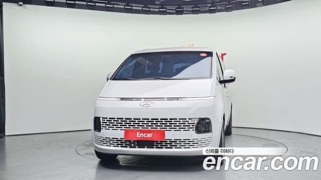 Hyundai Staria Modern, 2023 3