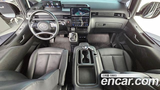 Hyundai Staria Modern, 2023 7