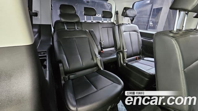 Hyundai Staria Modern, 2023 13