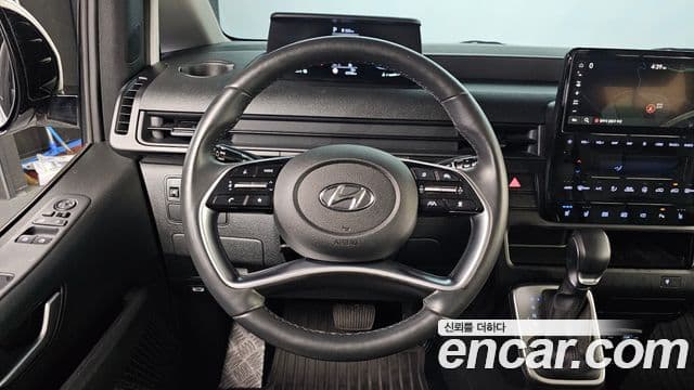 Hyundai Staria Modern, 2023 16