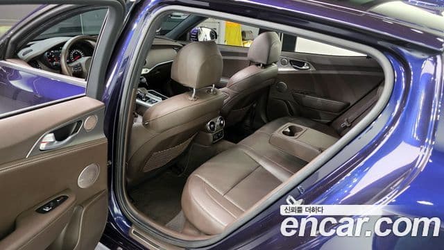 Kia 스팅어 Platinum, 2020 11