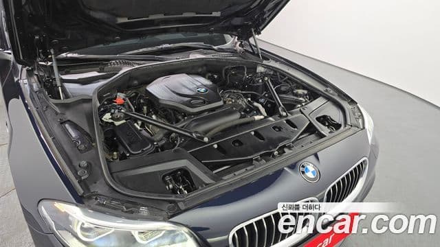 BMW 5시리즈 (F10) 520d xDrive M Aero Dynamic, 2016 6