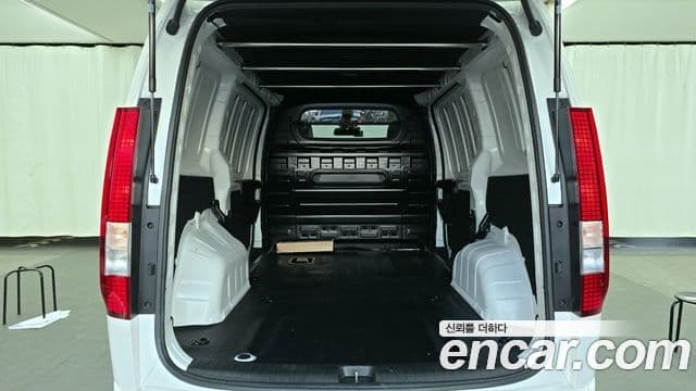 Hyundai Staria Smart, 2025 20