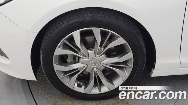 Hyundai LF Sonata 1.7 дизель Smart, 2016 все фото