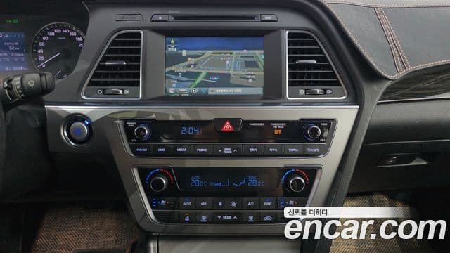 Hyundai LF Sonata 1.7 дизель Smart, 2016 12