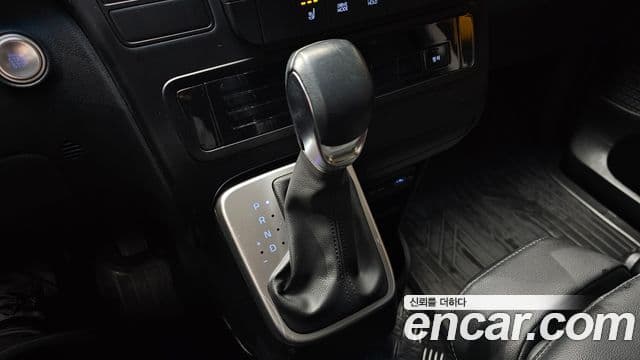 Hyundai Staria 11인승, 2022 9