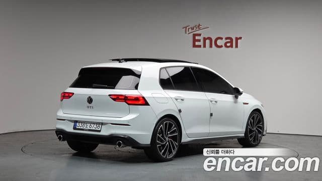 Volkswagen Гольф 8세대 2.0 GTI, 2023 2