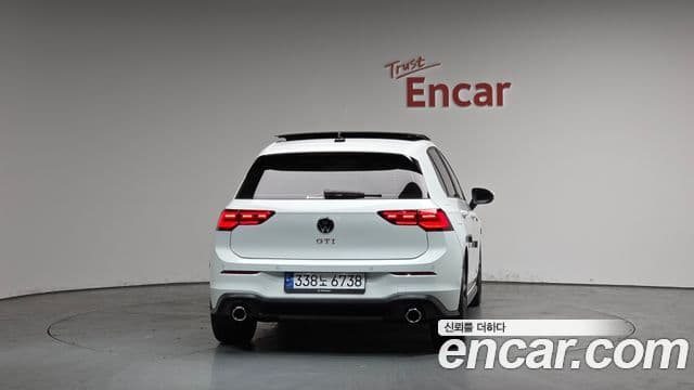 Volkswagen Гольф 8세대 2.0 GTI, 2023 4
