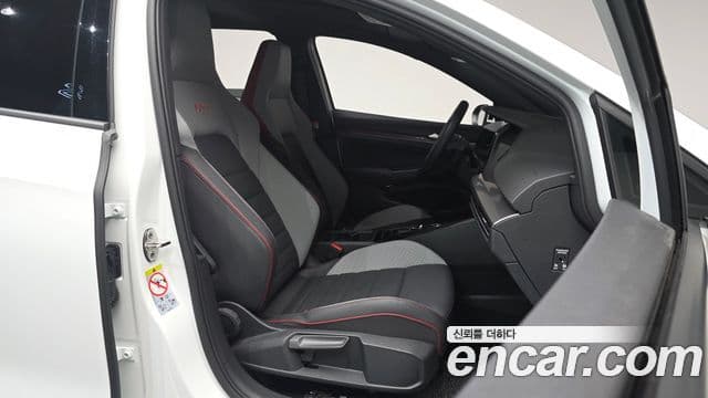 Volkswagen Гольф 8세대 2.0 GTI, 2023 10