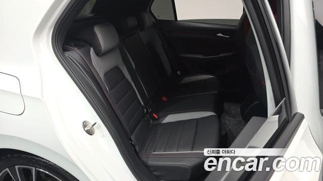 Volkswagen Гольф 8세대 2.0 GTI, 2023 12