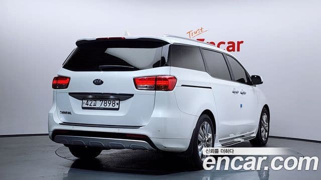 Kia All New Carnival Prestige, 2015 2