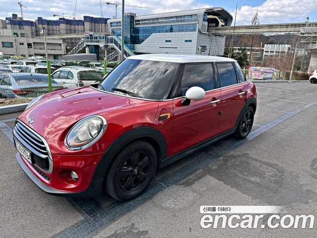 Mini Cooper 3세대, 2016 2