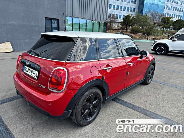Mini Cooper 3세대, 2016 4