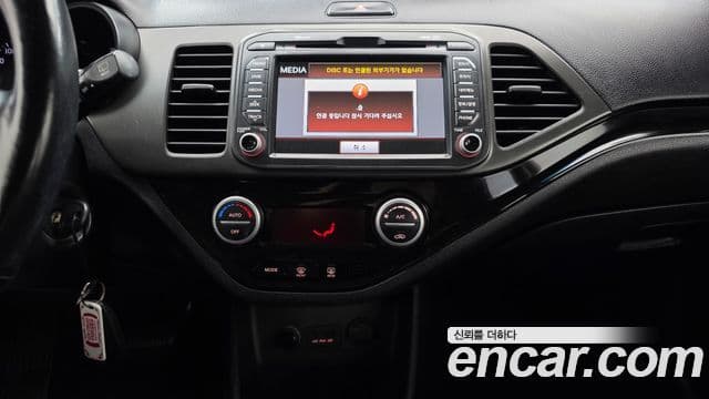 Kia All New Morning Deluxe Trendy, 2014 14